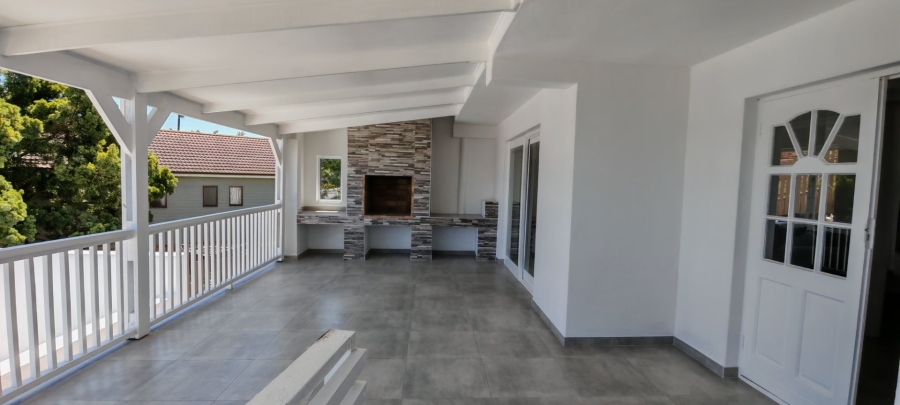 4 Bedroom Property for Sale in Old Place Western Cape